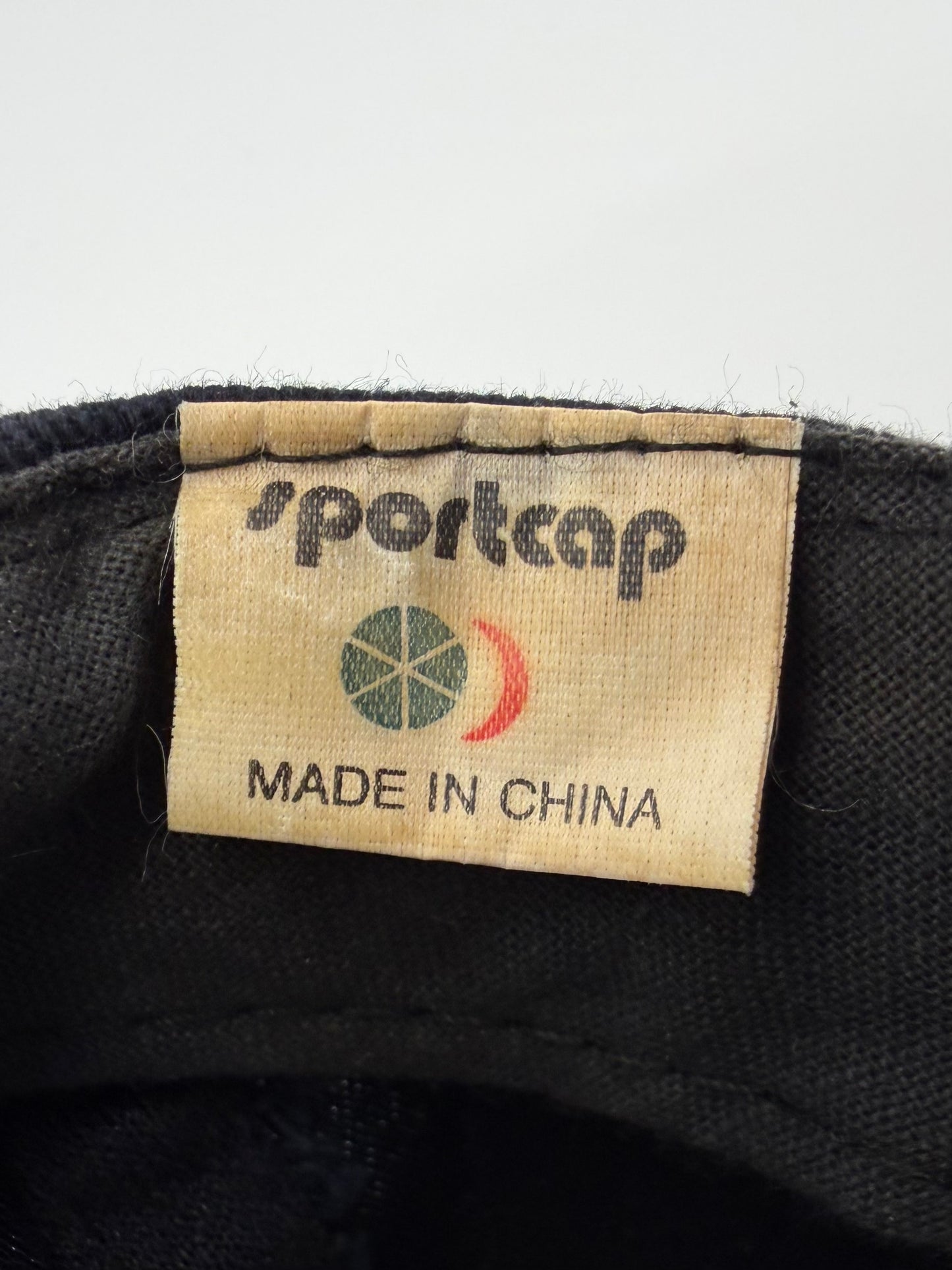90S RED HOT CHILI PEPPERS EMBROIDERED PURPLE LOGO SNAPBACK HAT (SPORTCAP TAG)