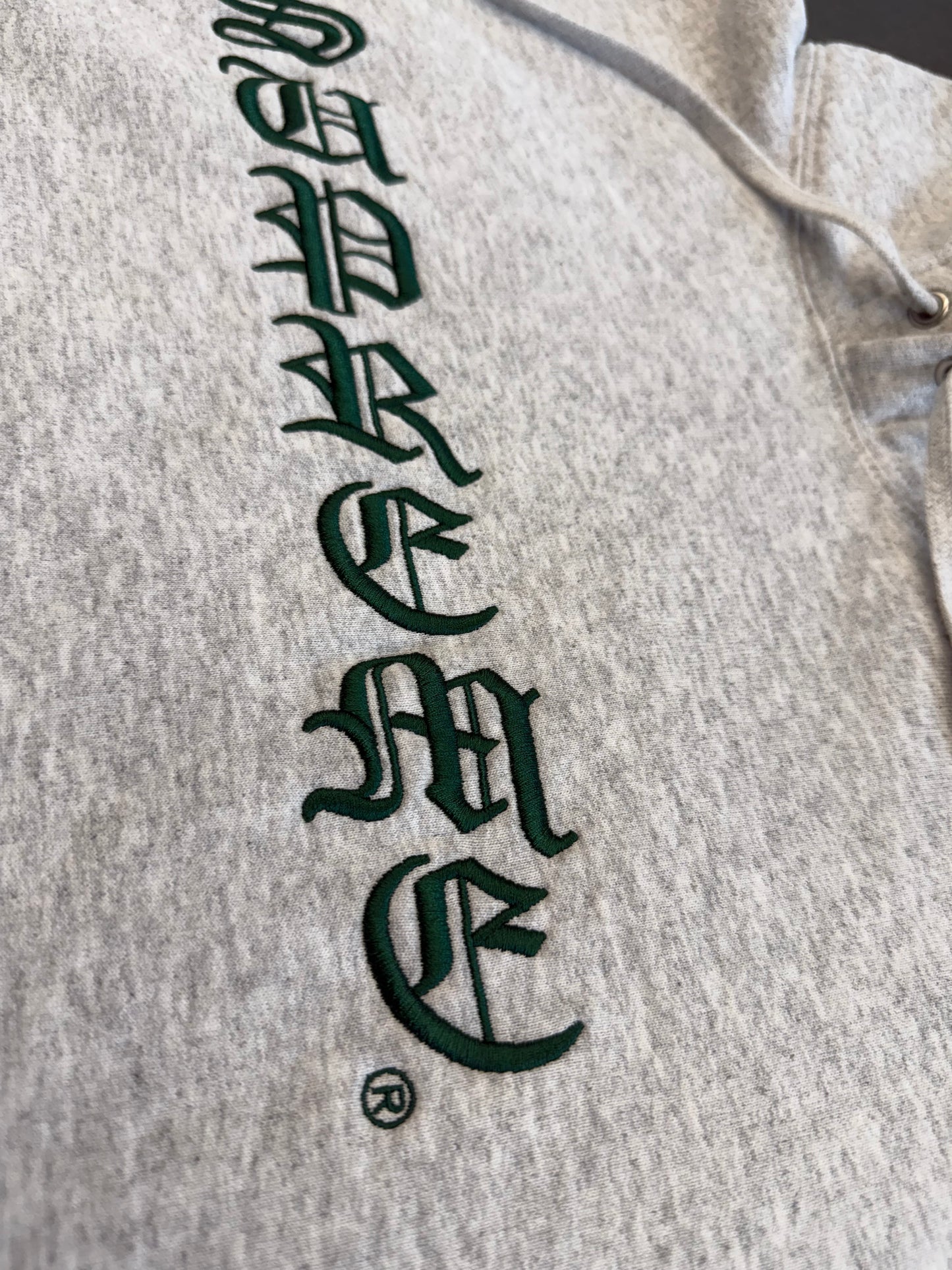 SS25 SUPREME BLACKLETTER HOODED SWEATSHIRT - ASH GREY