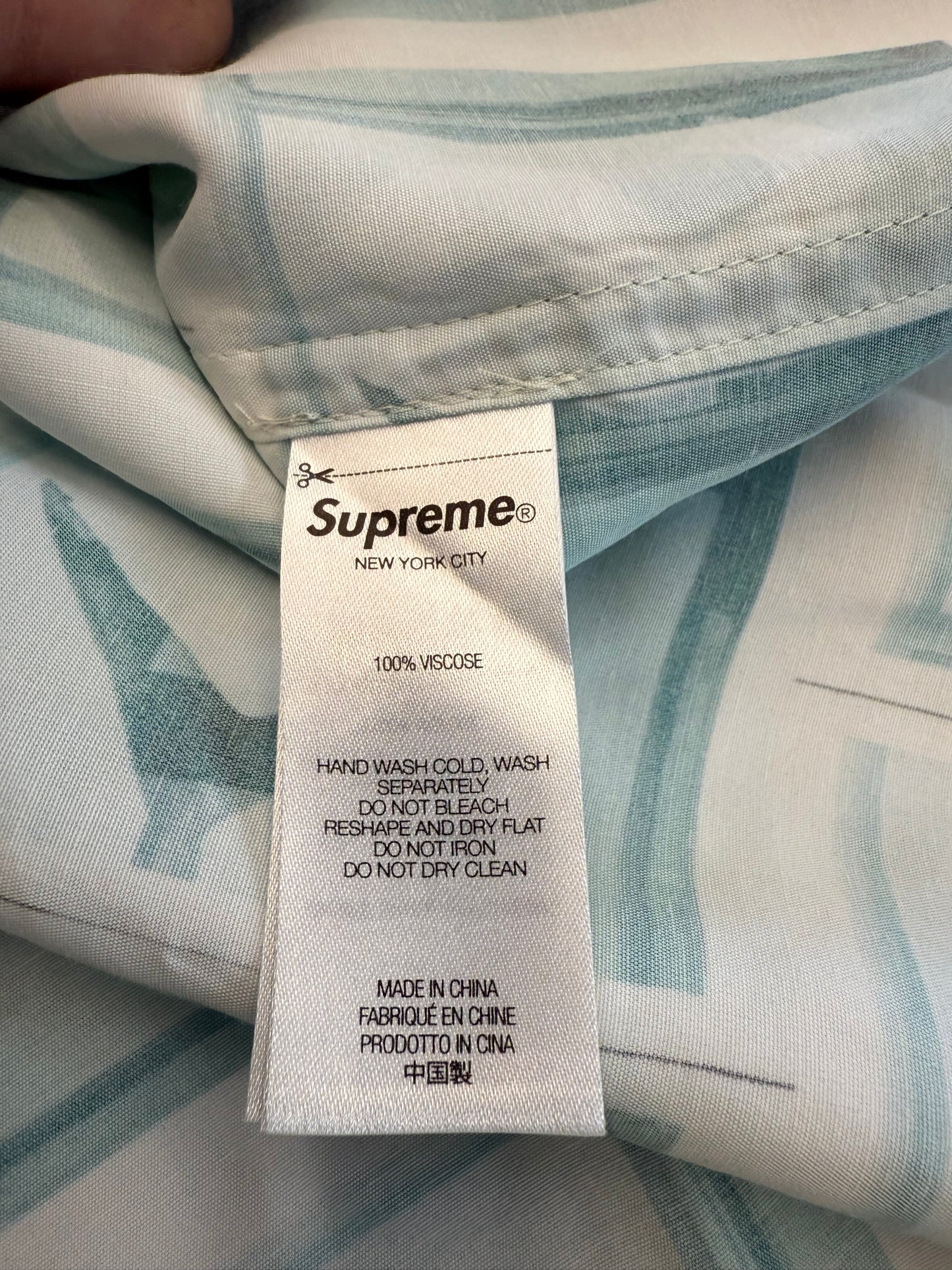 SS25 SUPREME DAMIEN HIRST SHARK S/S SHIRT - WHITE/TEAL (NWT)