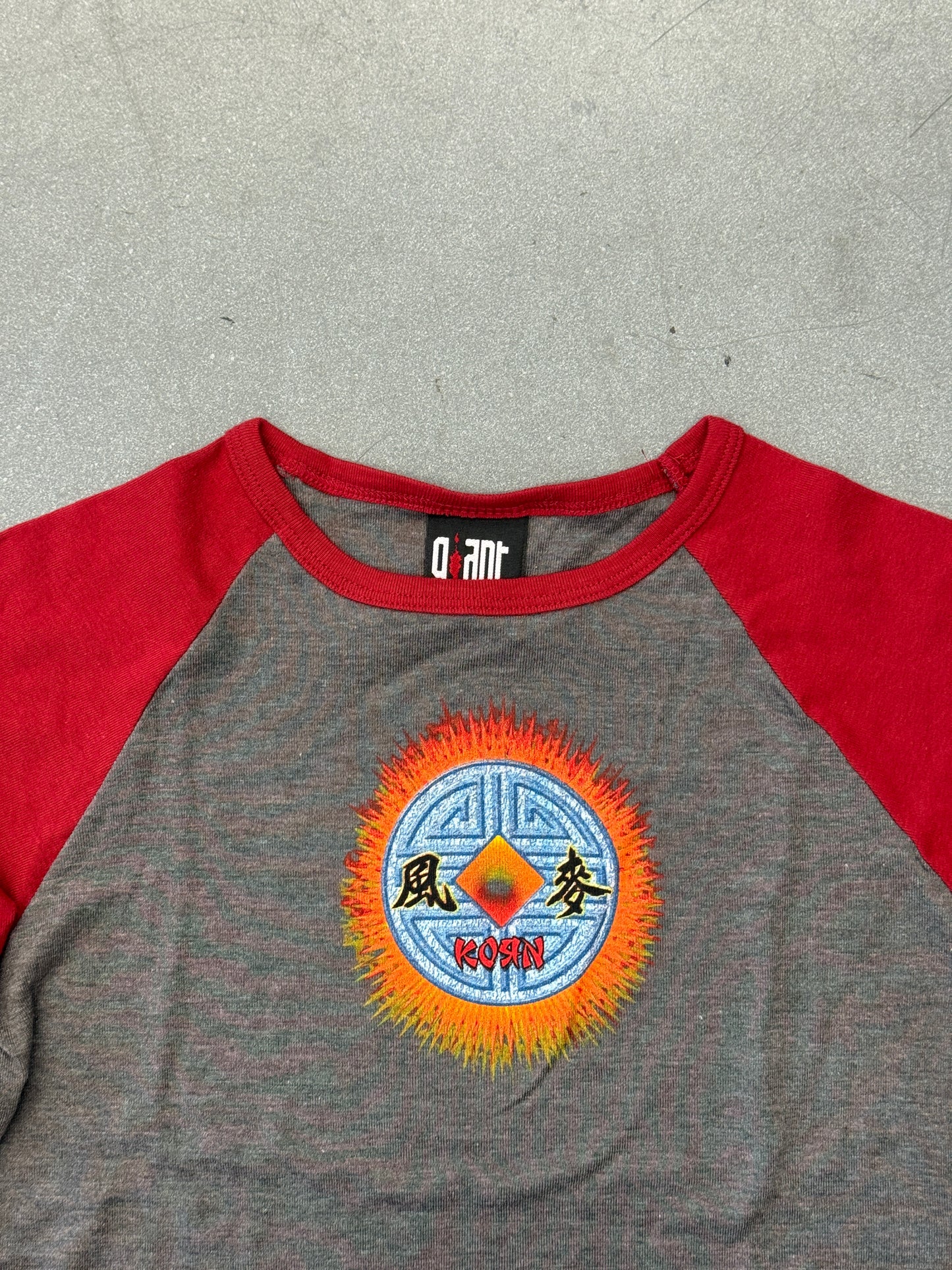 Y2K YOUTH KORN MEDALLION RAGLAN TEE (GIANT TAG)