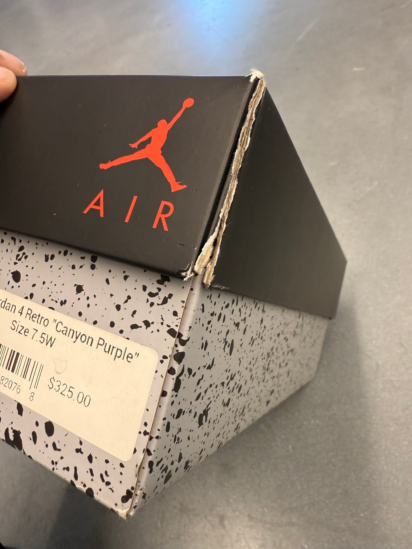 2022 SIZE 7.5 WOMEN'S JORDAN 4 RETRO CANYON PURPLE (NEW WITH BOX AND LACES)