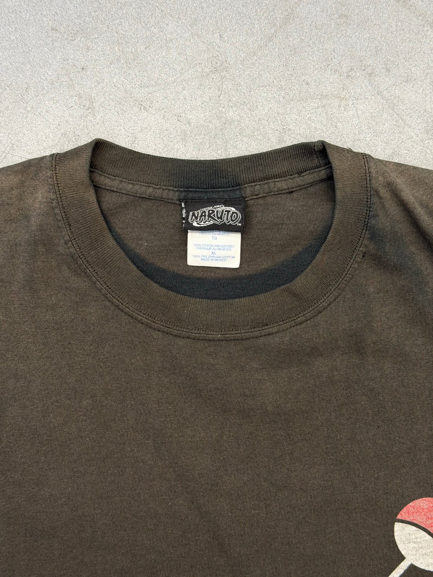 2002 NARUTO SASUKE CHARACTER TEE (SHONEN JUMP'S NARUTO TAG)