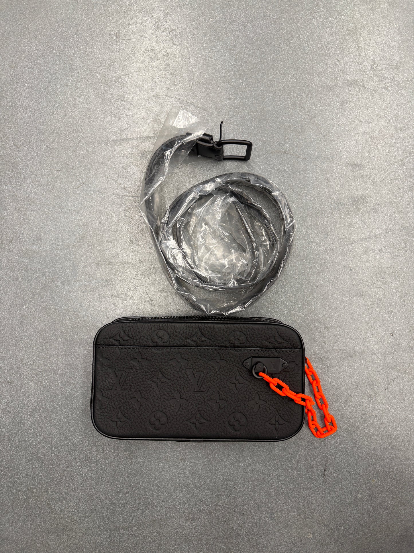 2019 LOUIS VUITTON POCHETTE VOLGA WAIST BAG BLACK MONOGRAM TAURILLON LEATHER - (NEW WITH STRAP & DUSTBAG)