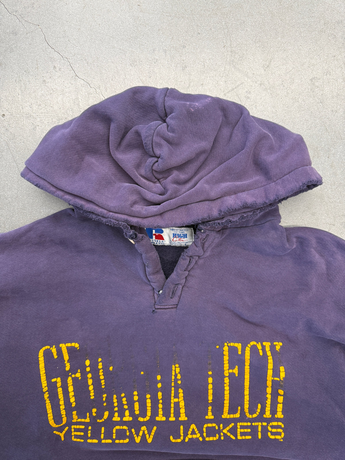 90'S GEORGIA TECH YELLOW JACKETS RUSSELL ATHLETIC DISTRESSED PULLOVER HOODIE
