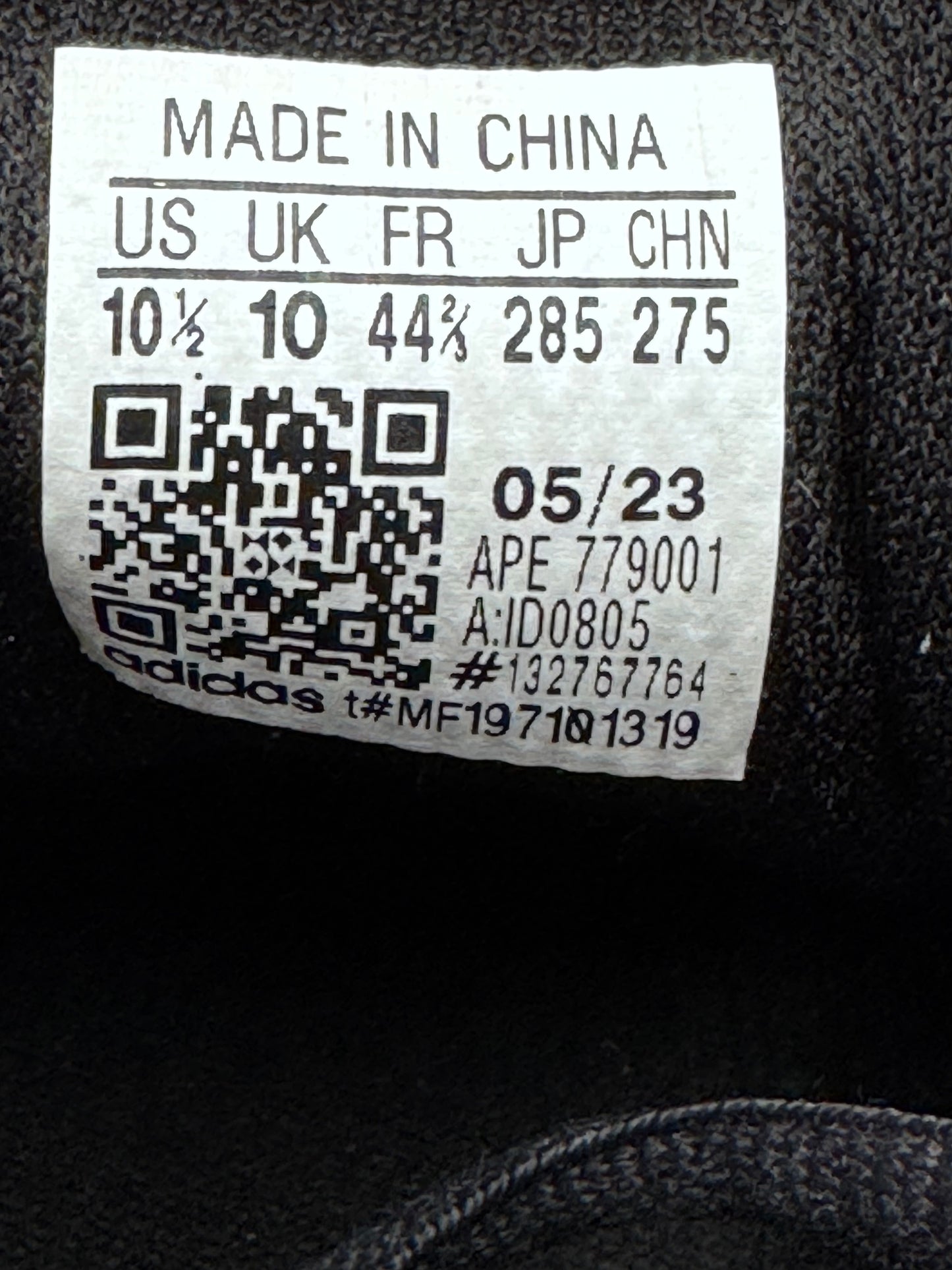 2023 SIZE 10.5 ADIDAS RESPONSE CL BAD BUNNY TRIPLE BLACK (PRE-OWNED WITH BOX)