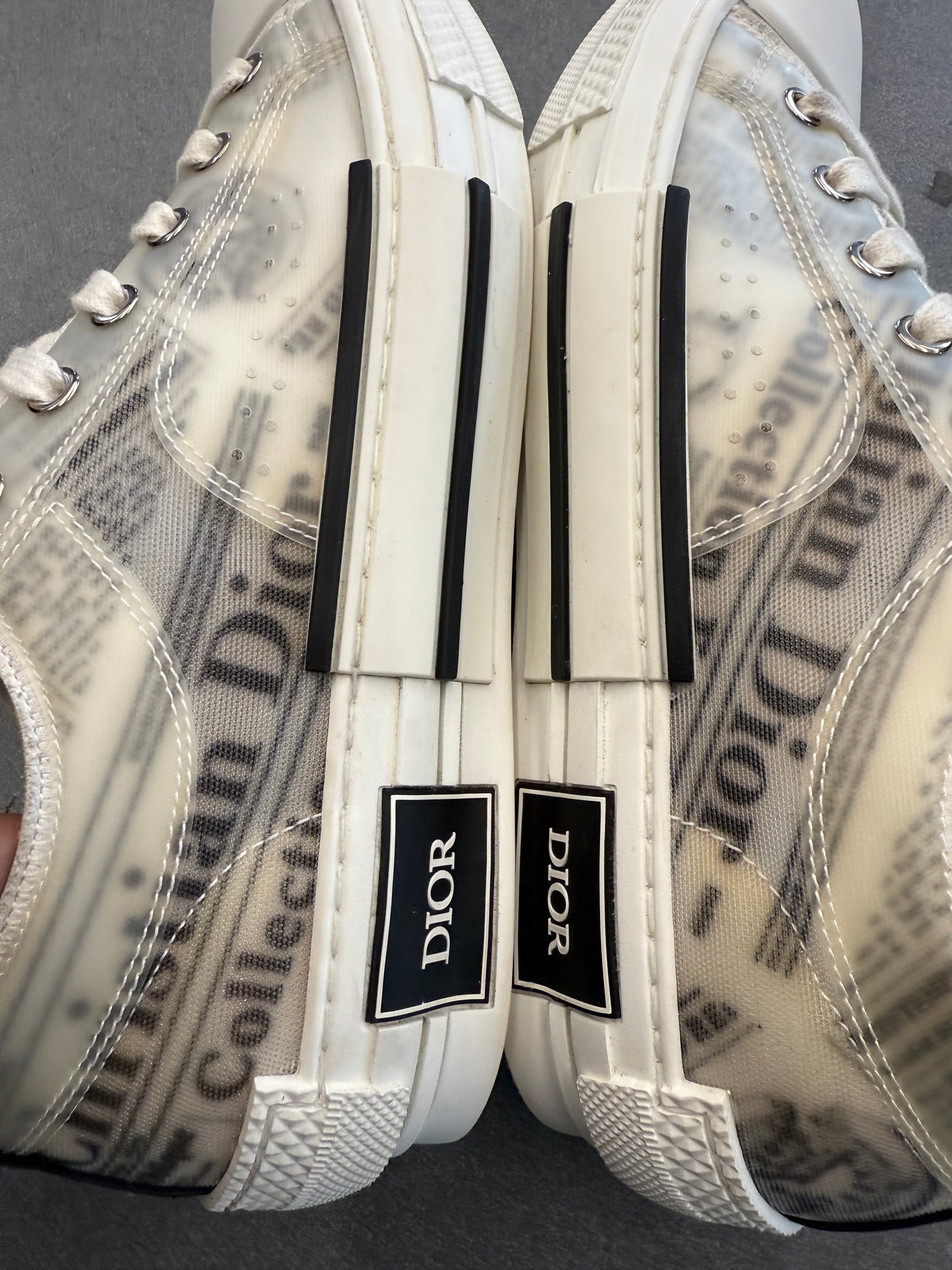 2020 SIZE 40 DIOR B23 LOW TOP DANIEL ARSHAM NEWSPAPER (PRE-OWNED REPLACEMENT BOX)