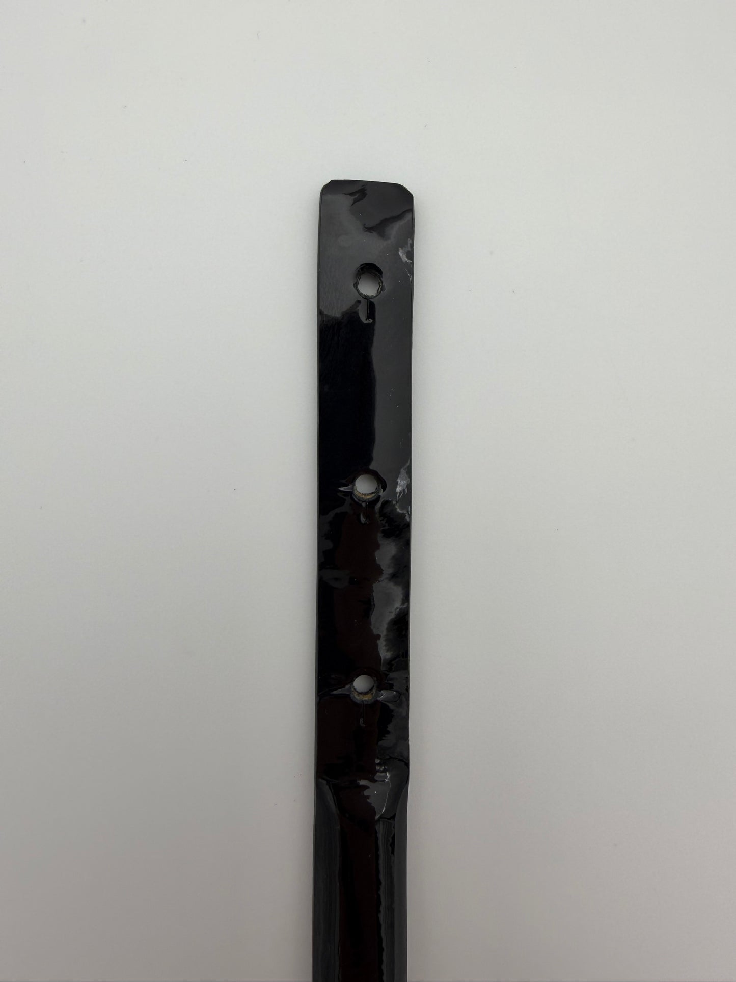 VINTAGE CHANEL PATENT LEATHER SKINNY BELT - 75CM (WITH BOX)