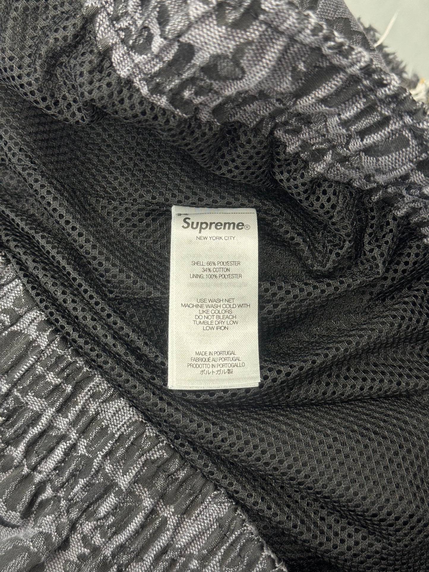 SS25 SUPREME CITIES JACQUARD SHORT - BLACK