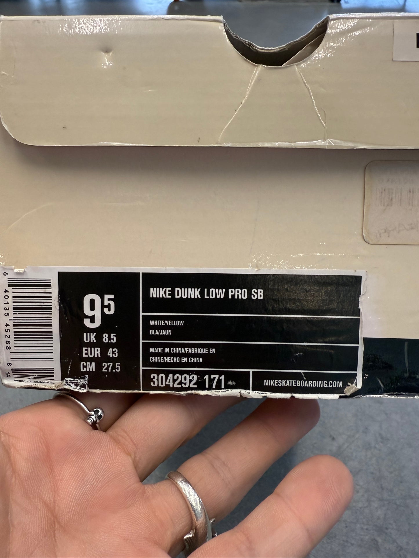 SIZE 9.5 NIKE SB DUNK LOW DE LA SOUL (2005) (PRE-OWNED WITH BOX)