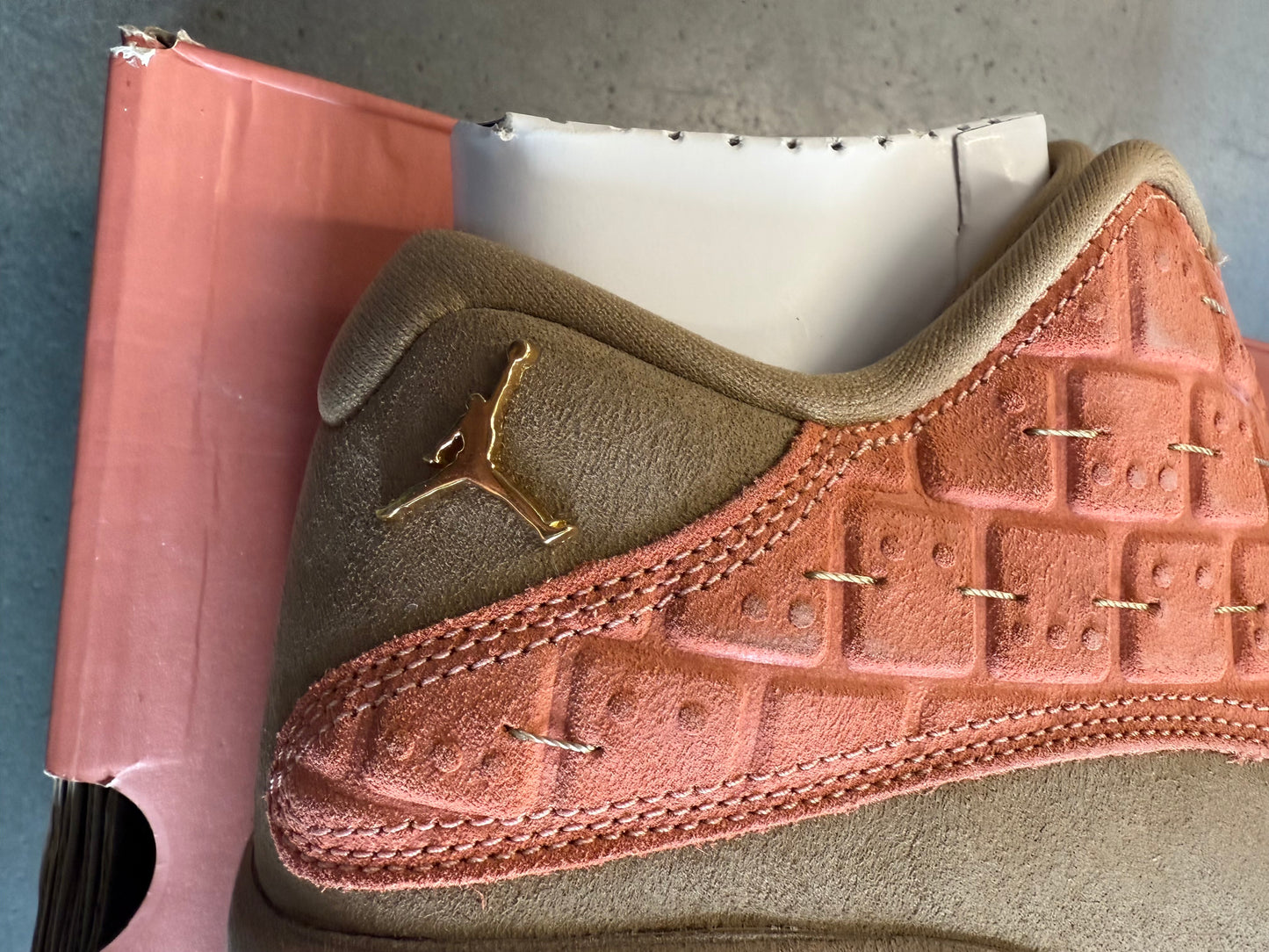 2018 SIZE 10 CLOT JORDAN 13 RETRO LOW SEPIA STONE (NEW WITH BOX)