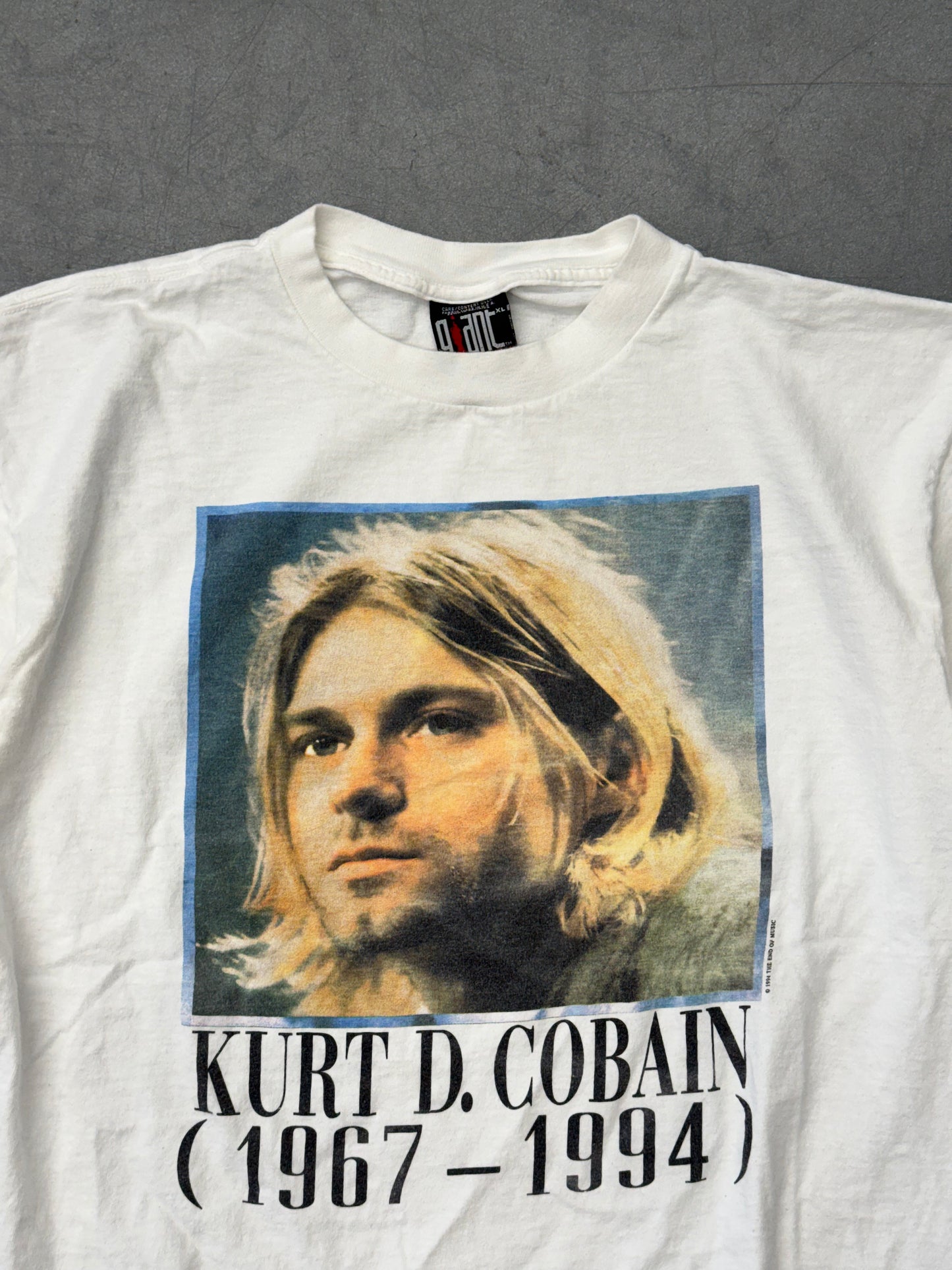 1994 KURT COBAIN PORTRAIT TEE (GIANT TAG)