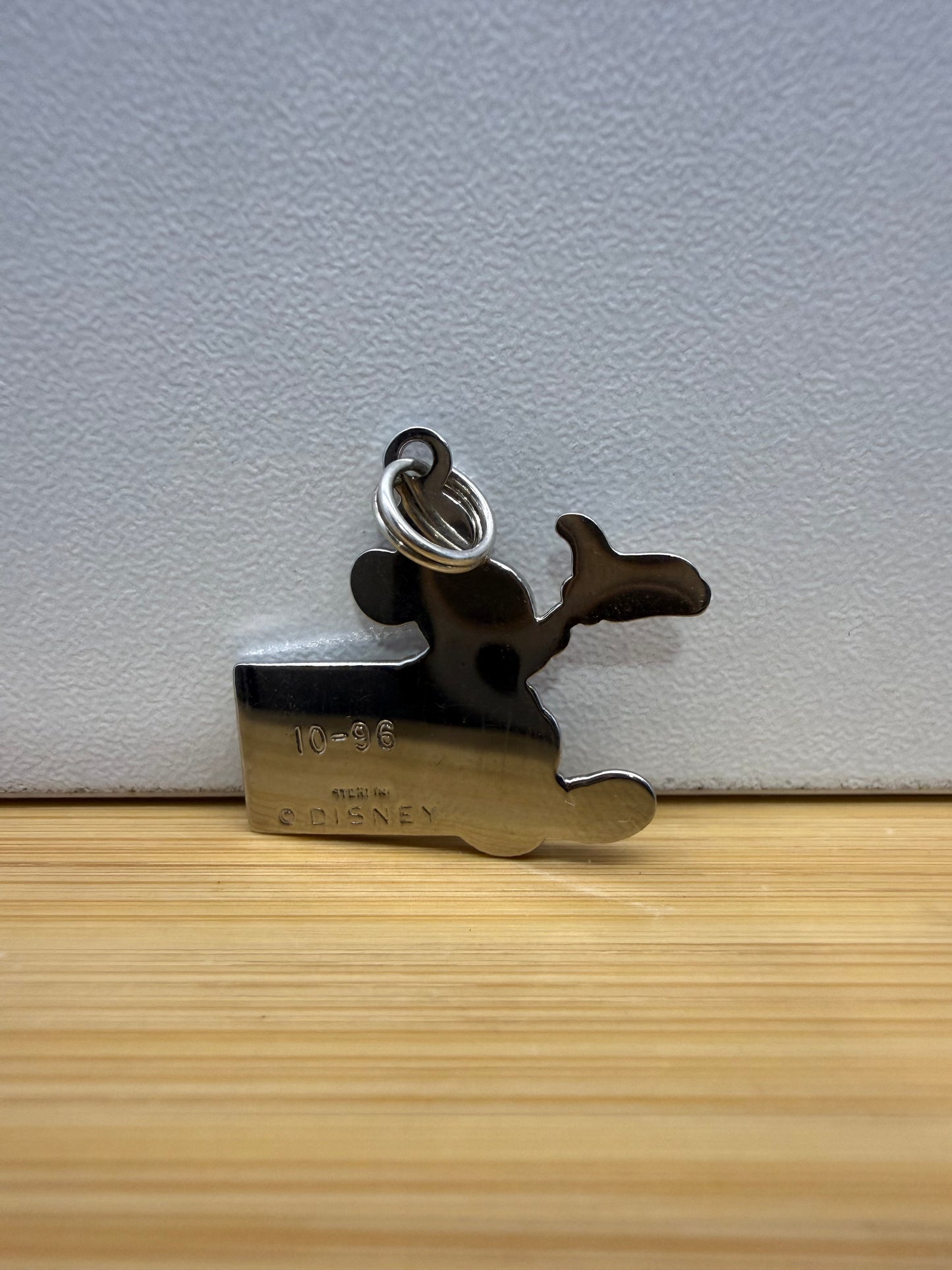 1996 THE WALT DISNEY STUDIOS MICKEY MOUSE DIRECTOR STERLING SILVER CHARM
