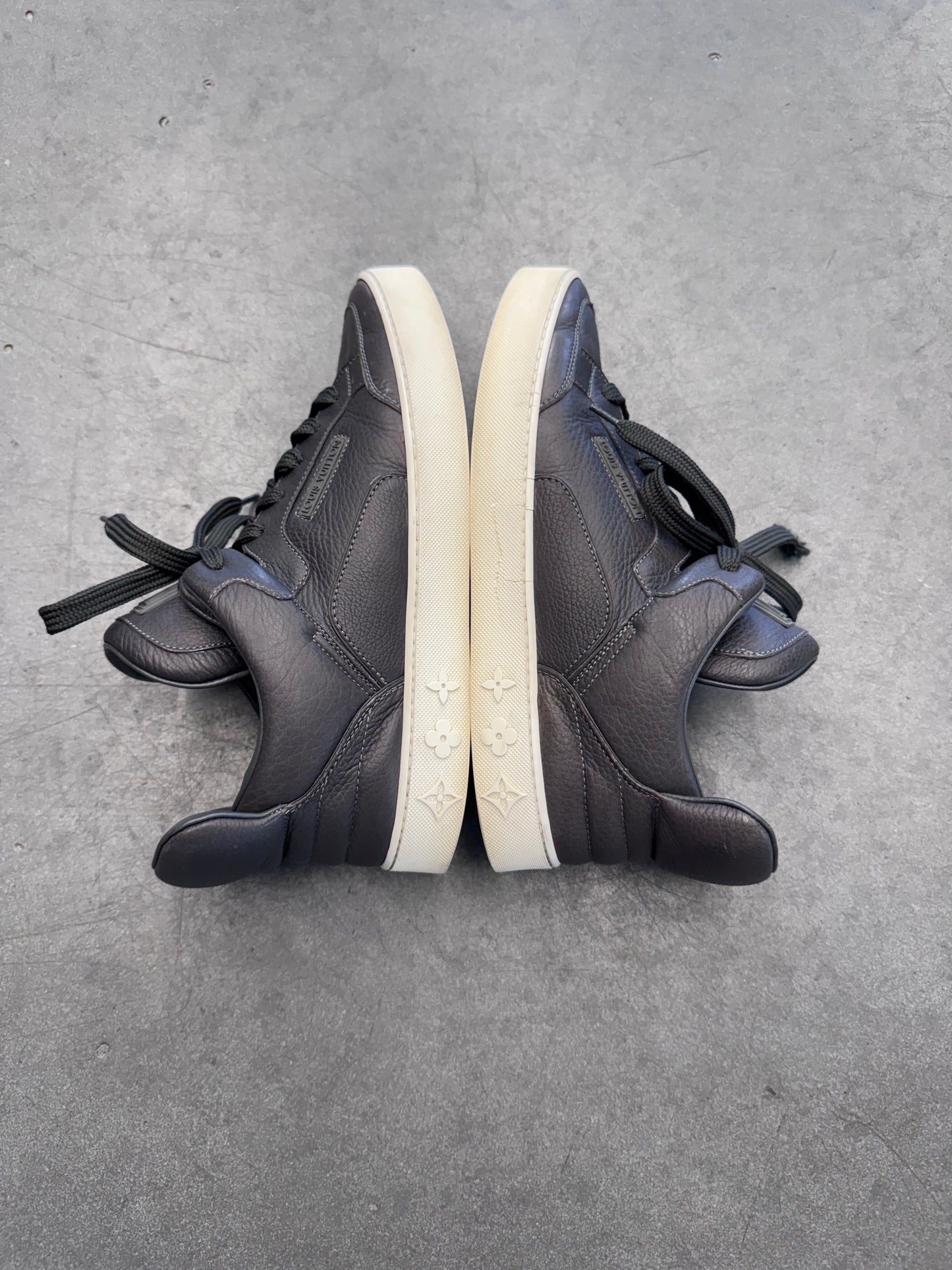 2009 SIZE 7 LOUIS VUITTON DON KANYE WEST 'ANTHRACITE' (PRE-OWNED NO BOX)