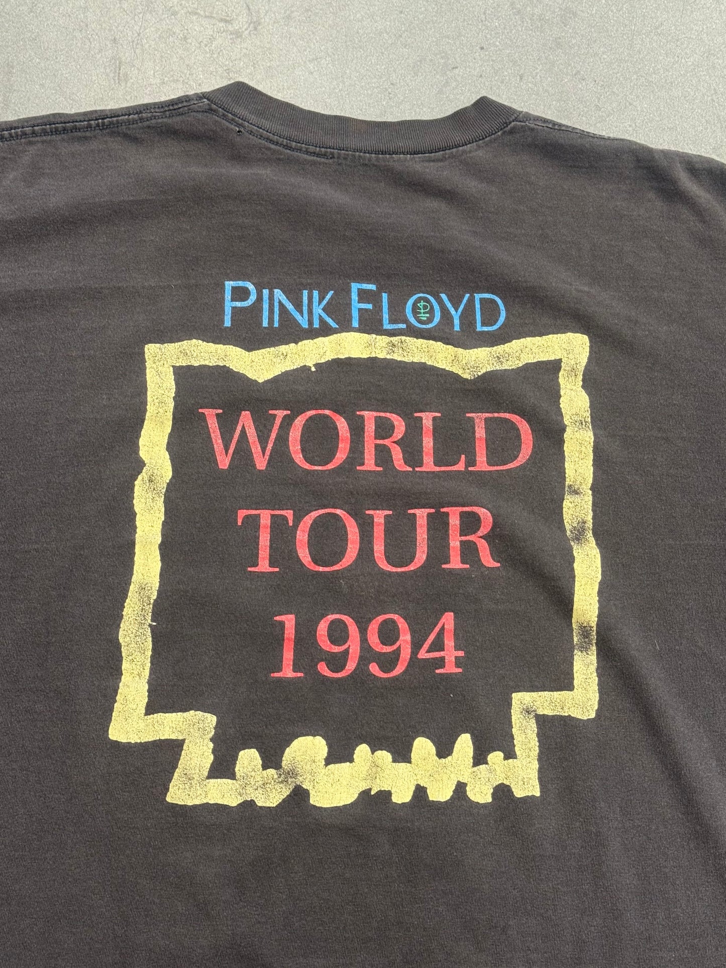 1994 PINK FLOYD DIVISION BELL WORLD TOUR TEE (PULLED TAG)