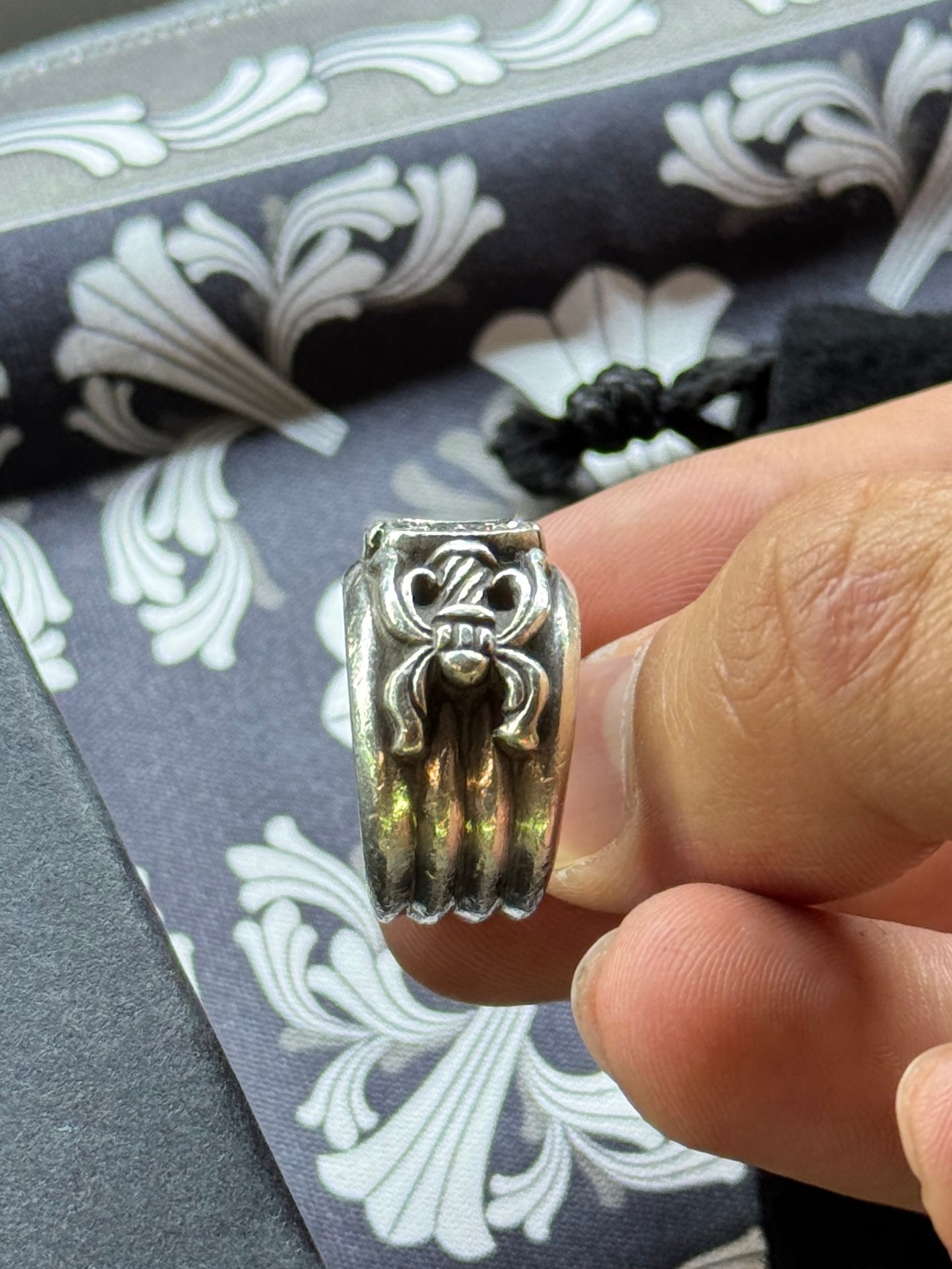 CHROME HEARTS DIAMOND DAGGER SILVER RING SIZE 6.5 (15.5 GRAMS)