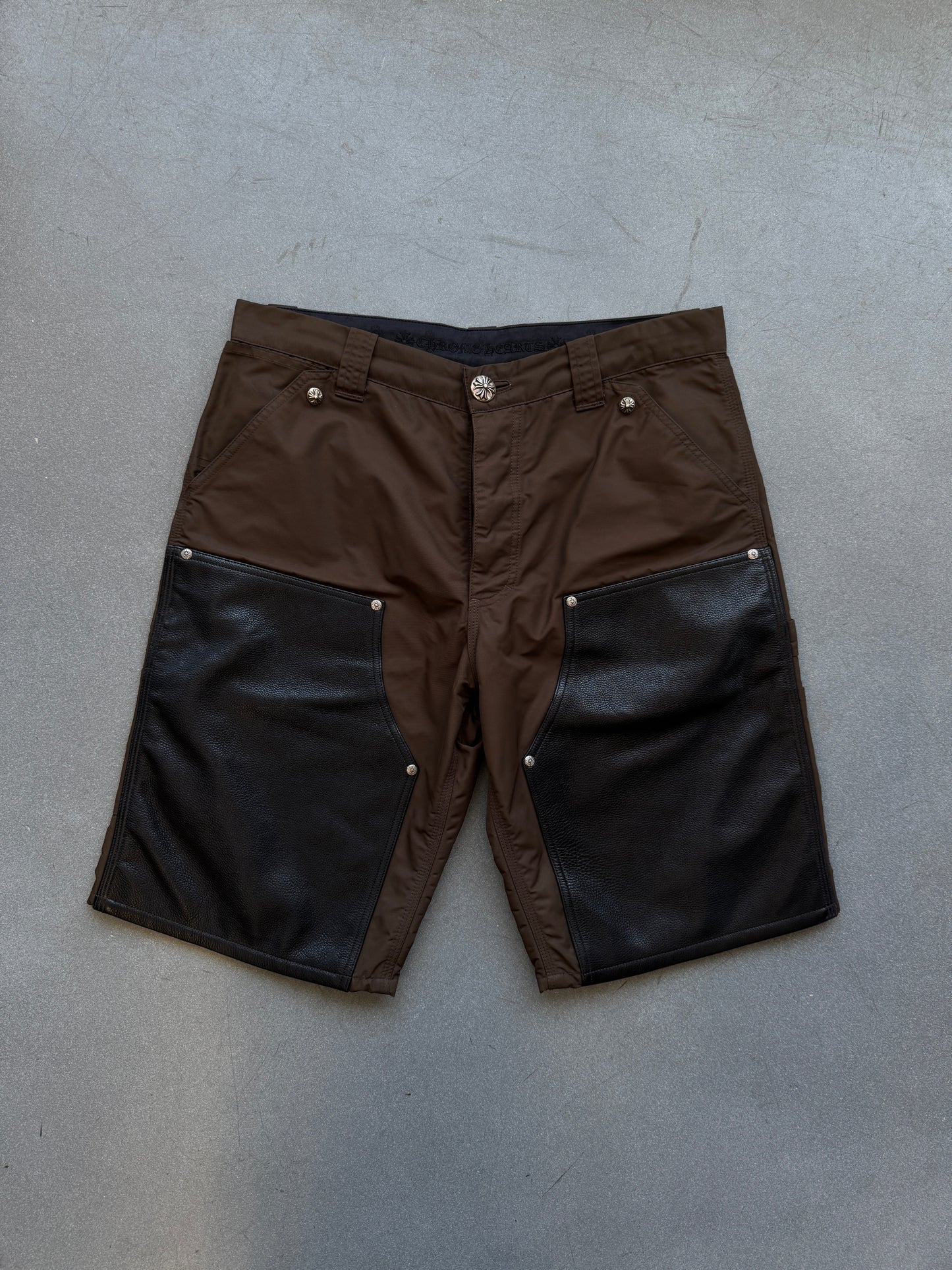 CHROME HEARTS LEATHER DOUBLE KNEE NYLON BROWN CARPENTER SHORTS LUCKY PINK PATCH (32)