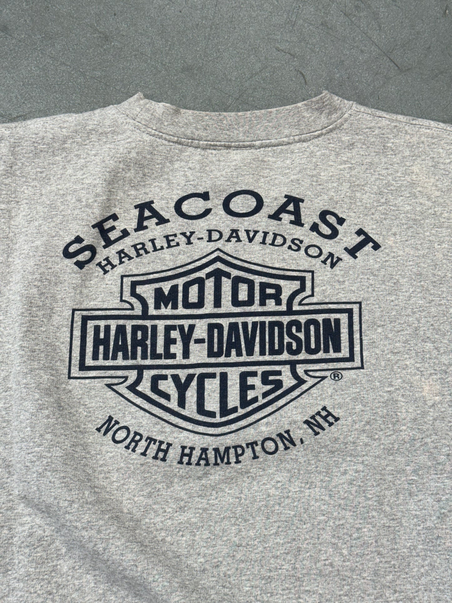 2005 HARLEY-DAVIDSON NORTH HAMPOTON, NH WINGED SKULL "FEEL THE THUNDER" CREWNECK (CUT TAG)