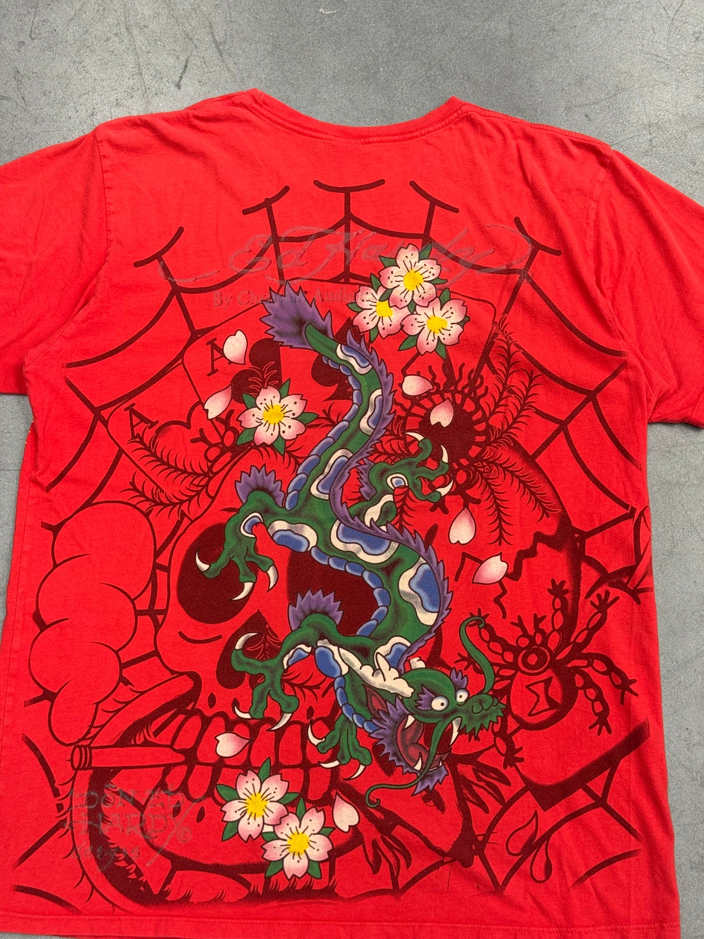 Y2K ED HARDY NEW YORK CITY RIBBON AOP TEE