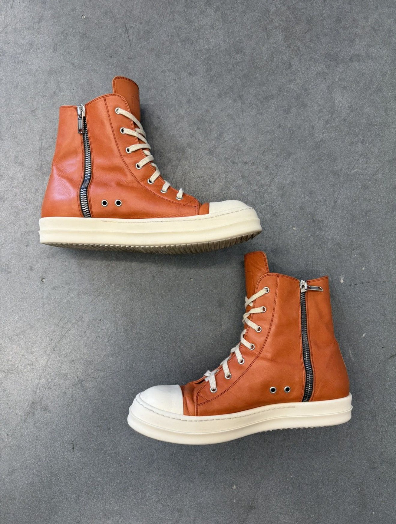 SIZE 45 RICK OWENS ORANGE RAMONE MAINLINE ORANGE LEATHER HIGH TOP (PRE-OWNED, NO BOX)