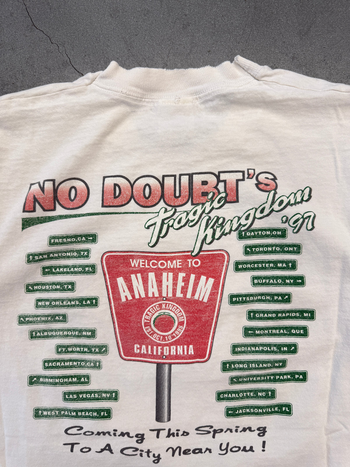 1997 NO DOUBT TRAGIC KINGDOM TOUR TEE (FOTL TAG)
