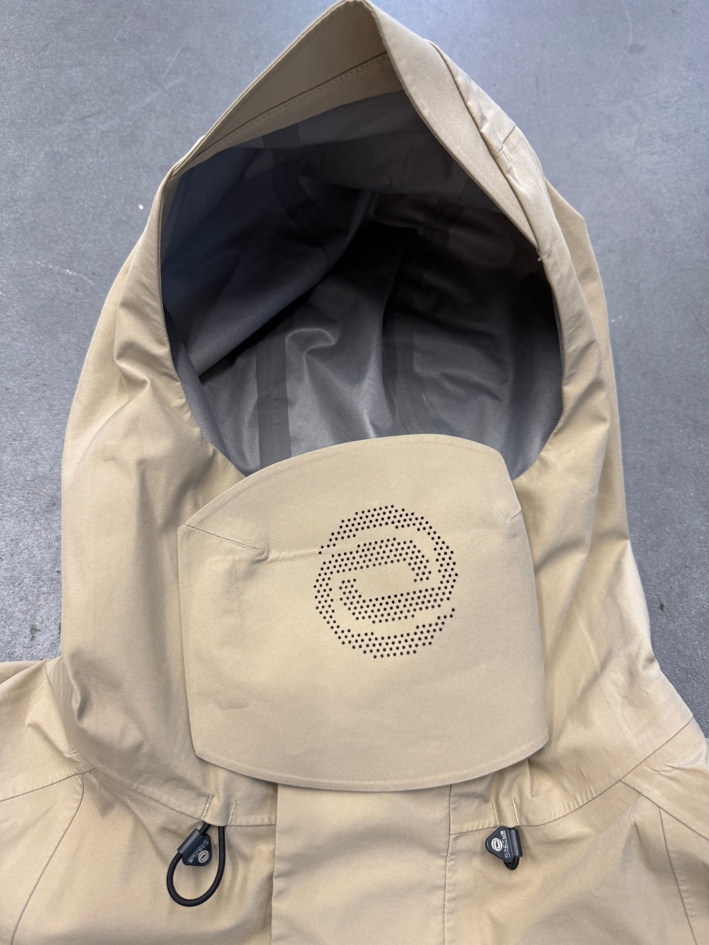 NIKE TRAVIS SCOTT CACT.US CORP GORETEX JACKET KHAKI
