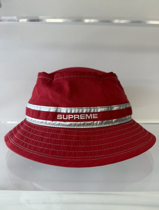 SS19 SUPREME CONTRAST STITCH REFLECTIVE CRUSHER HAT RED