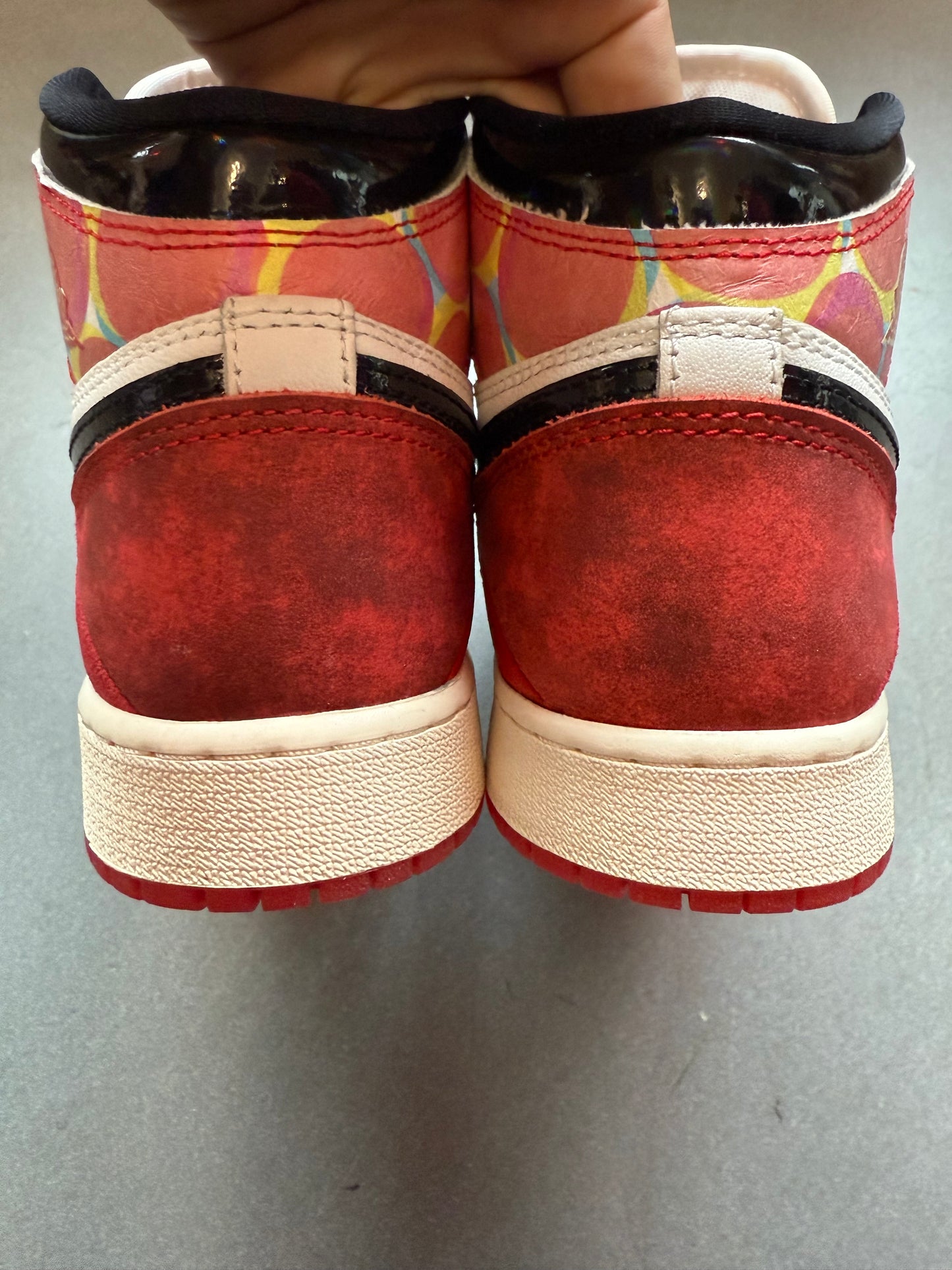 2023 SIZE 5.5Y JORDAN 1 RETRO HIGH OG SPIDER-MAN ACROSS THE SPIDER-VERSE (GS) (PRE-OWNED NO BOX)