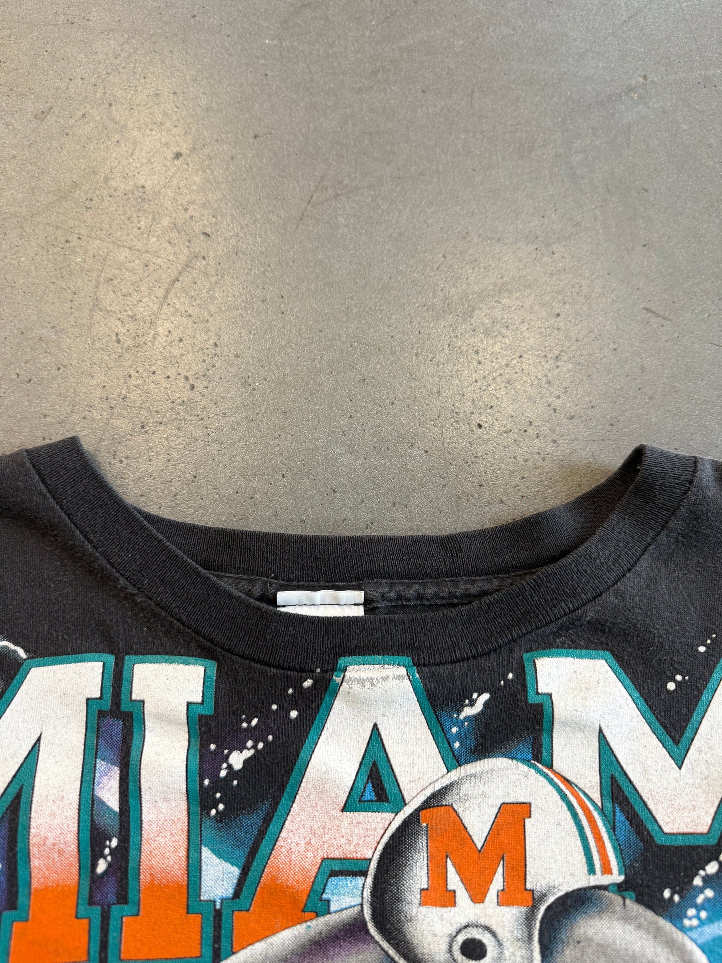 1993 MIAMI DOLPHINS SALEM LIGHTNING AMERICAN THUNDER TEE (SALEM SPORTSWEAR TAG)