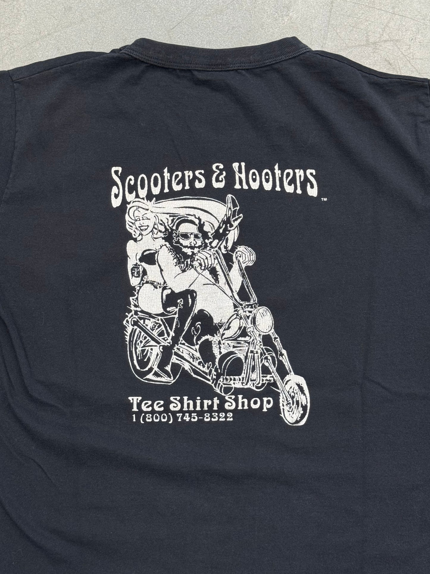 90S SCOOTERS & HOOTERS TEE SHIRT SHOP "THERE SHITHEAD. NOW YOURS LEAKS OIL TOO!" TEE (FADED TAG)