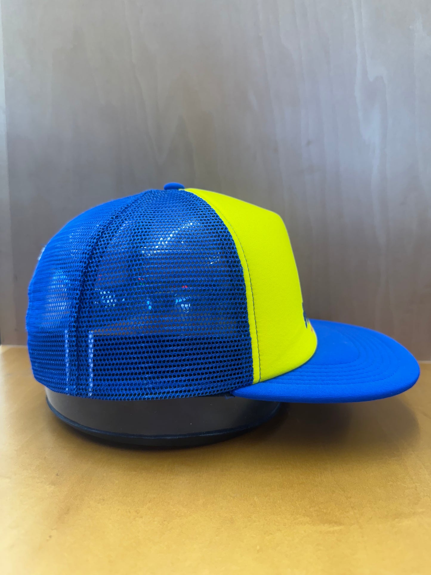 SS22 SUPREME ALIEN 5-PANEL MESH TRUCKER SNAPBACK HAT