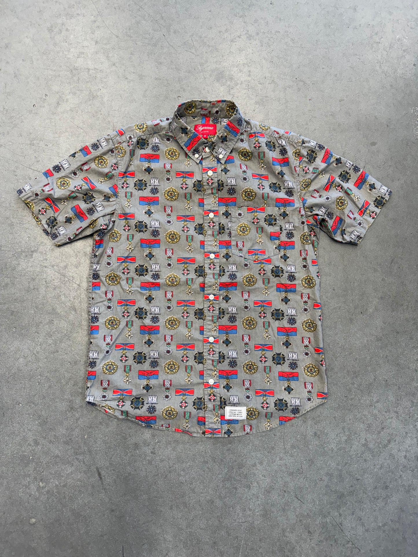 SS10 SUPREME MEDAL SS BUTTON-UP SHIRT