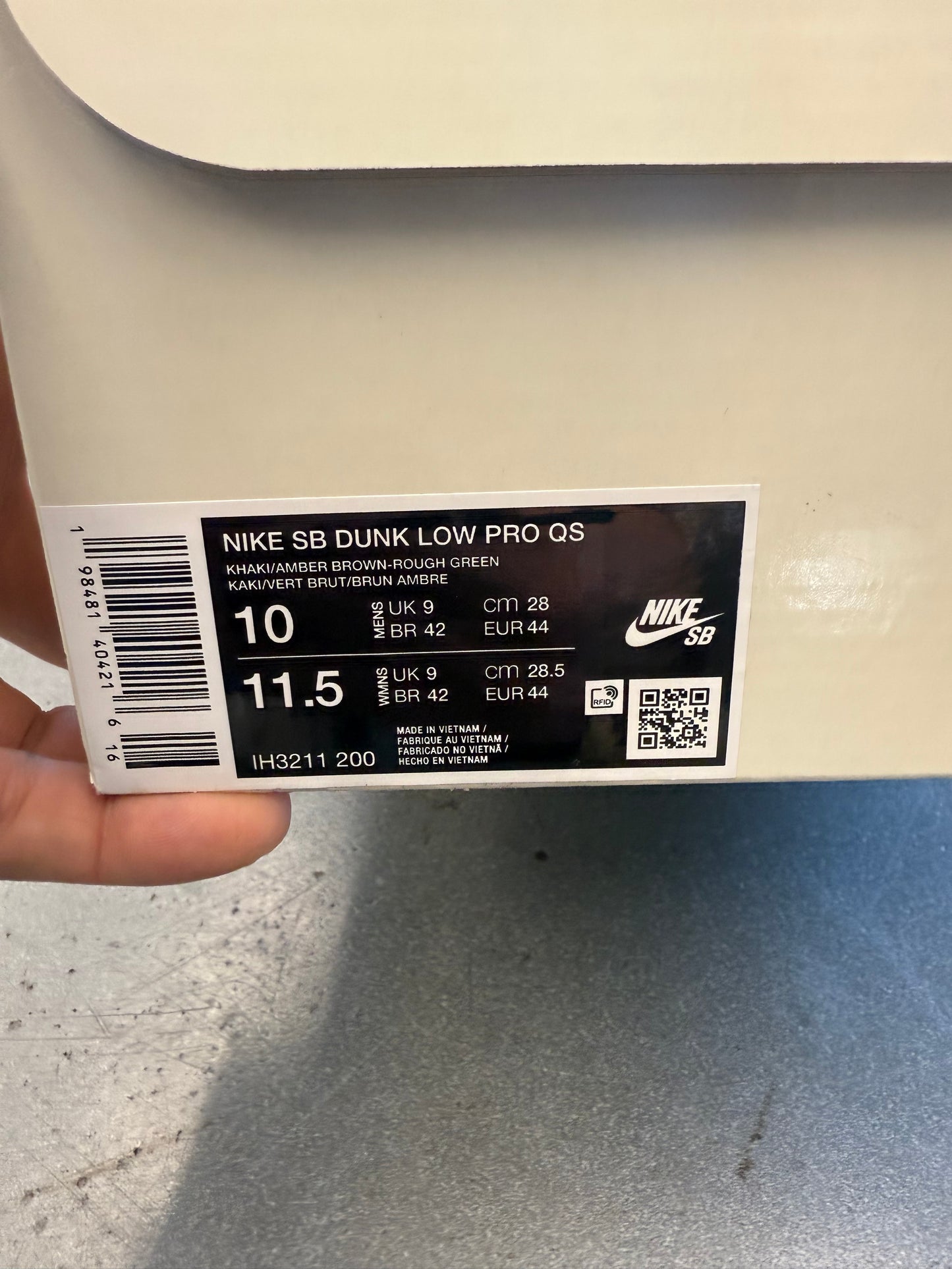 2025 SIZE 10 NIKE SB DUNK LOW ARTS-REC (NEW WITH BOX)