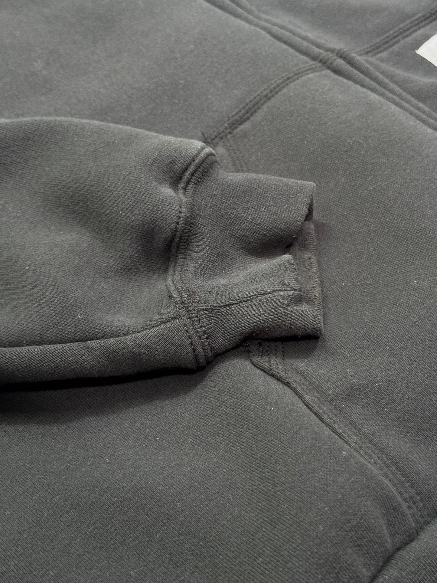 * VINTAGE CARHARTT ZIP-UP HOODIE RAIN DEFENDER BLACK (MADE IN MEXICO) (2XL)