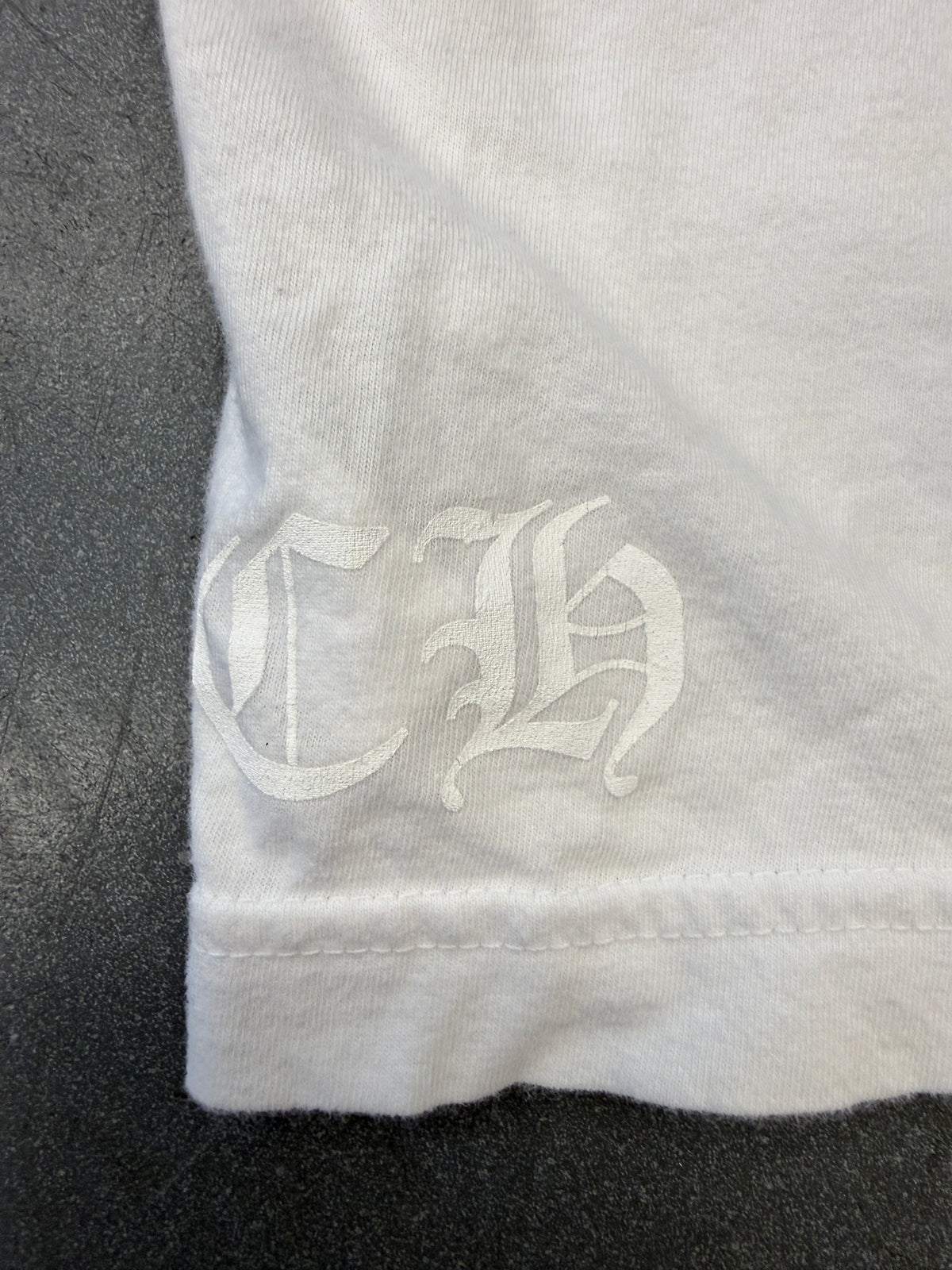 CHROME HEARTS SCROLL POCKET TEE - WHITE