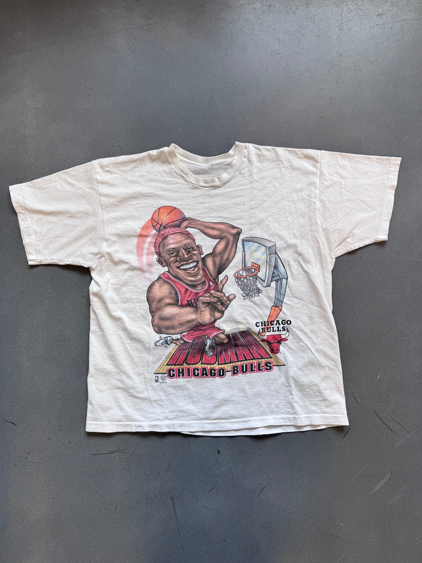 90'S DENNIS RODMAN CHICAGO BULLS BIG HEAD DUNK TEE (PULLED TAG)