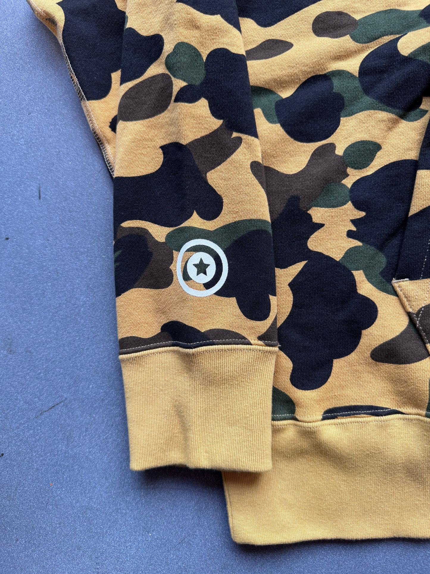 A BATHING APE BAPE 1ST CAMO SHARK FULL ZIP HOODIE - YELLOW (XL) (NWT)