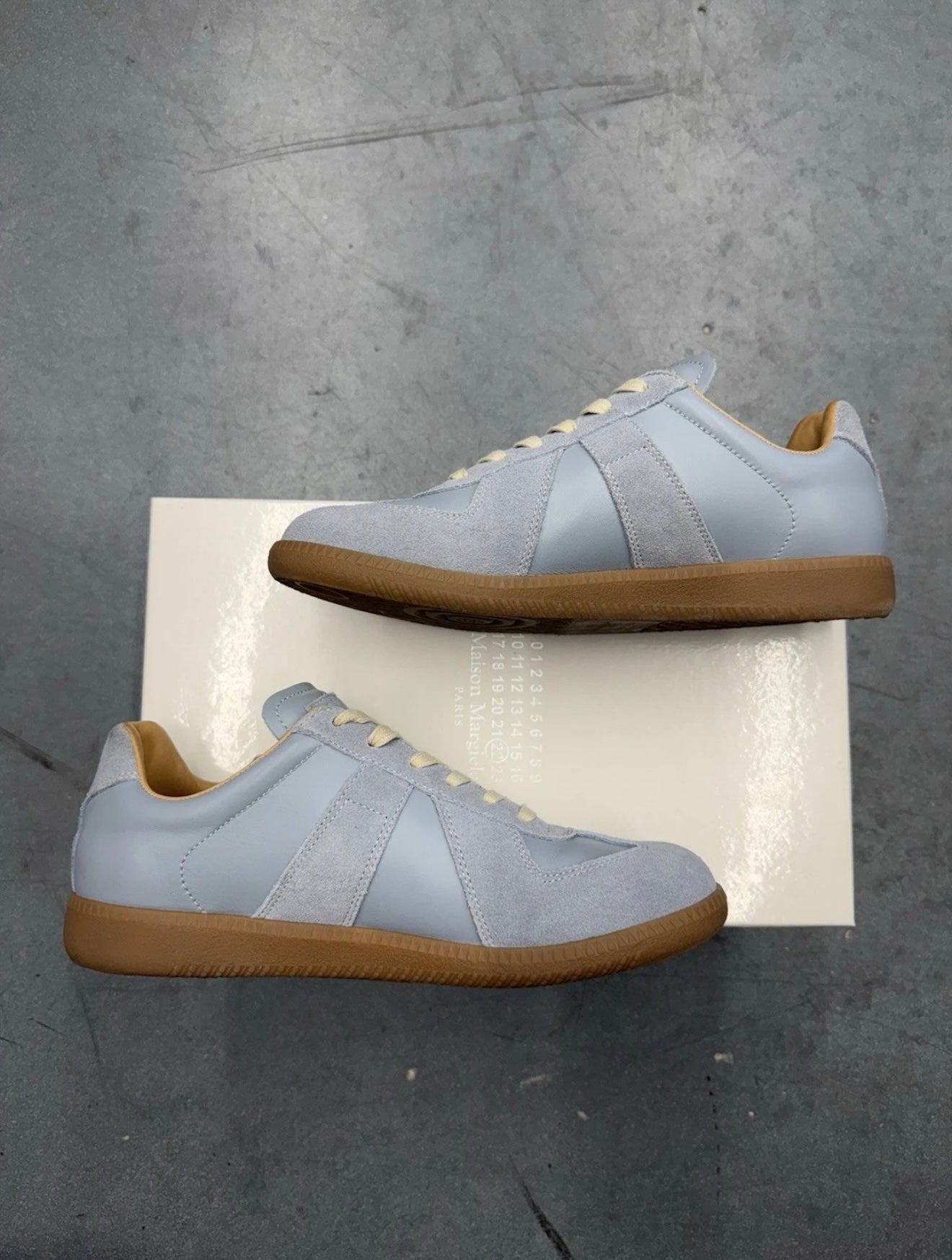SIZE 41 MAISON MARGIELA REPLICA SNEAKERS - CLOUD (PRE-OWNED WITH BOX)