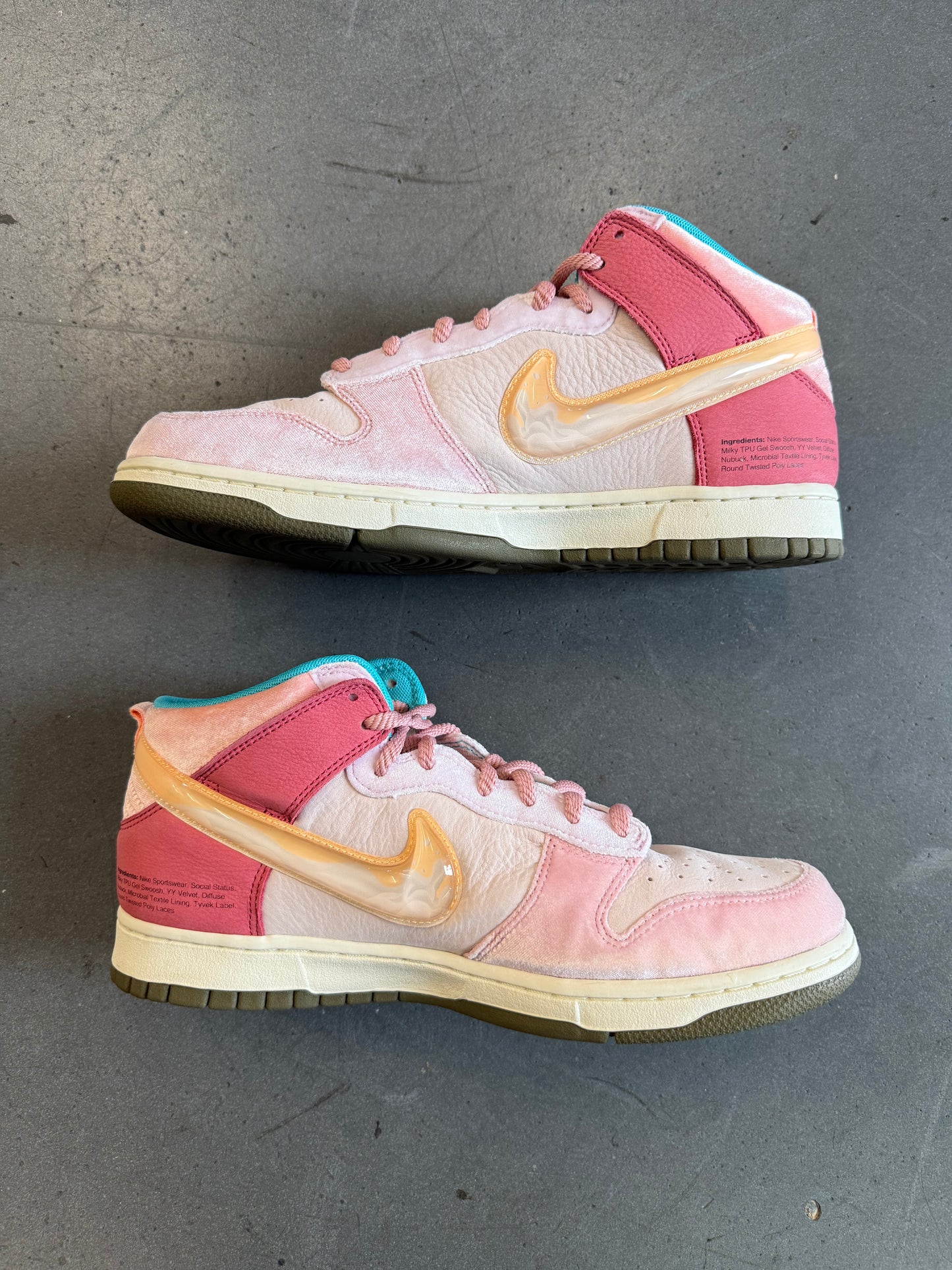2021 SIZE 11 NIKE DUNK MID SOCIAL STATUS FREE LUNCH STRAWBERRY MILK (PRE-OWNED NO BOX)