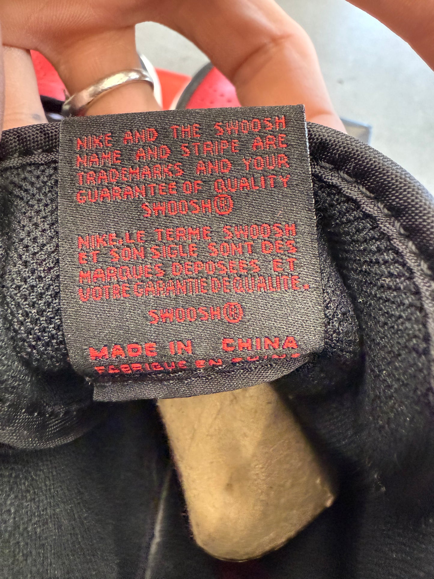 2013 SIZE 9.5 JORDAN 1 RETRO HIGH BRED (PRE-OWNED WITH BOX)