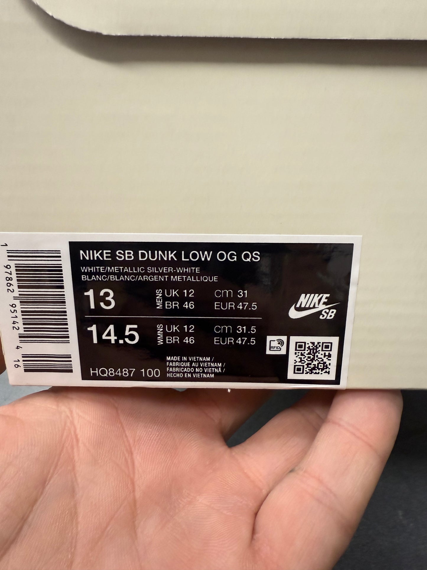 NIKE SB DUNK LOW SUPREME 94 WHITE METALLIC SILVER