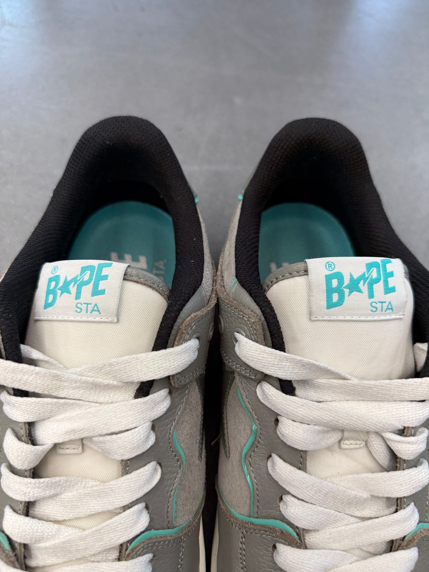 2022 SIZE 11 A BATHING APE BAPE SK8 STA - GREY TURQUOISE (PRE-OWNED NO BOX)