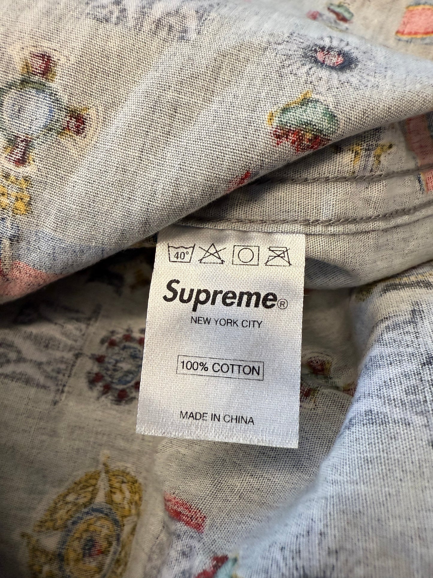 SS10 SUPREME MEDAL SS BUTTON-UP SHIRT