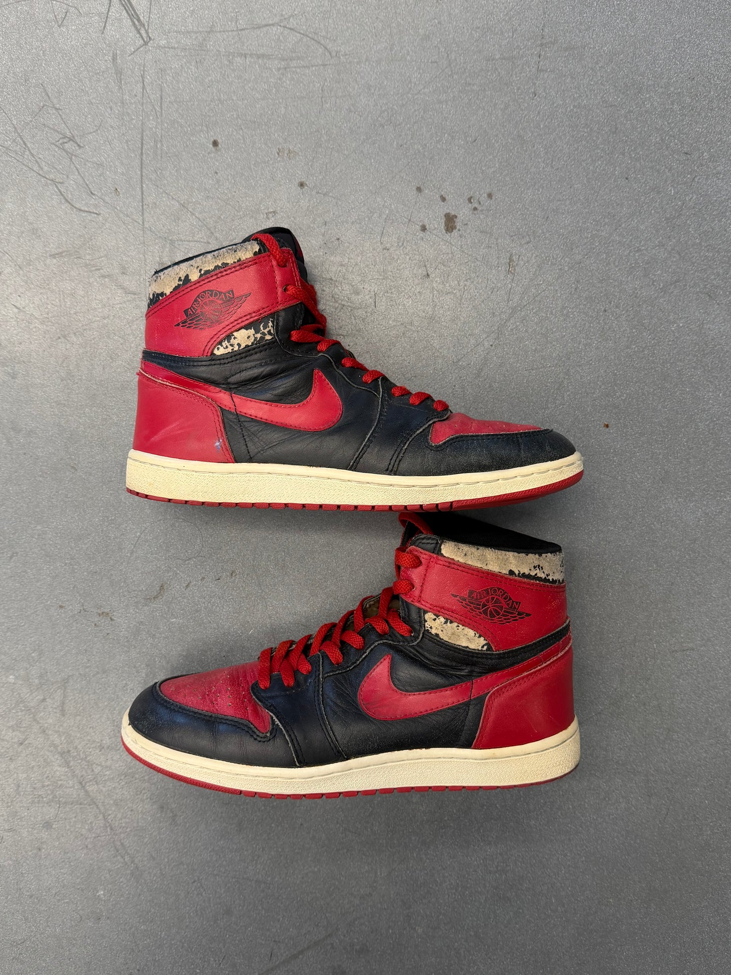 1985 AIR JORDAN 1 HIGH BRED
