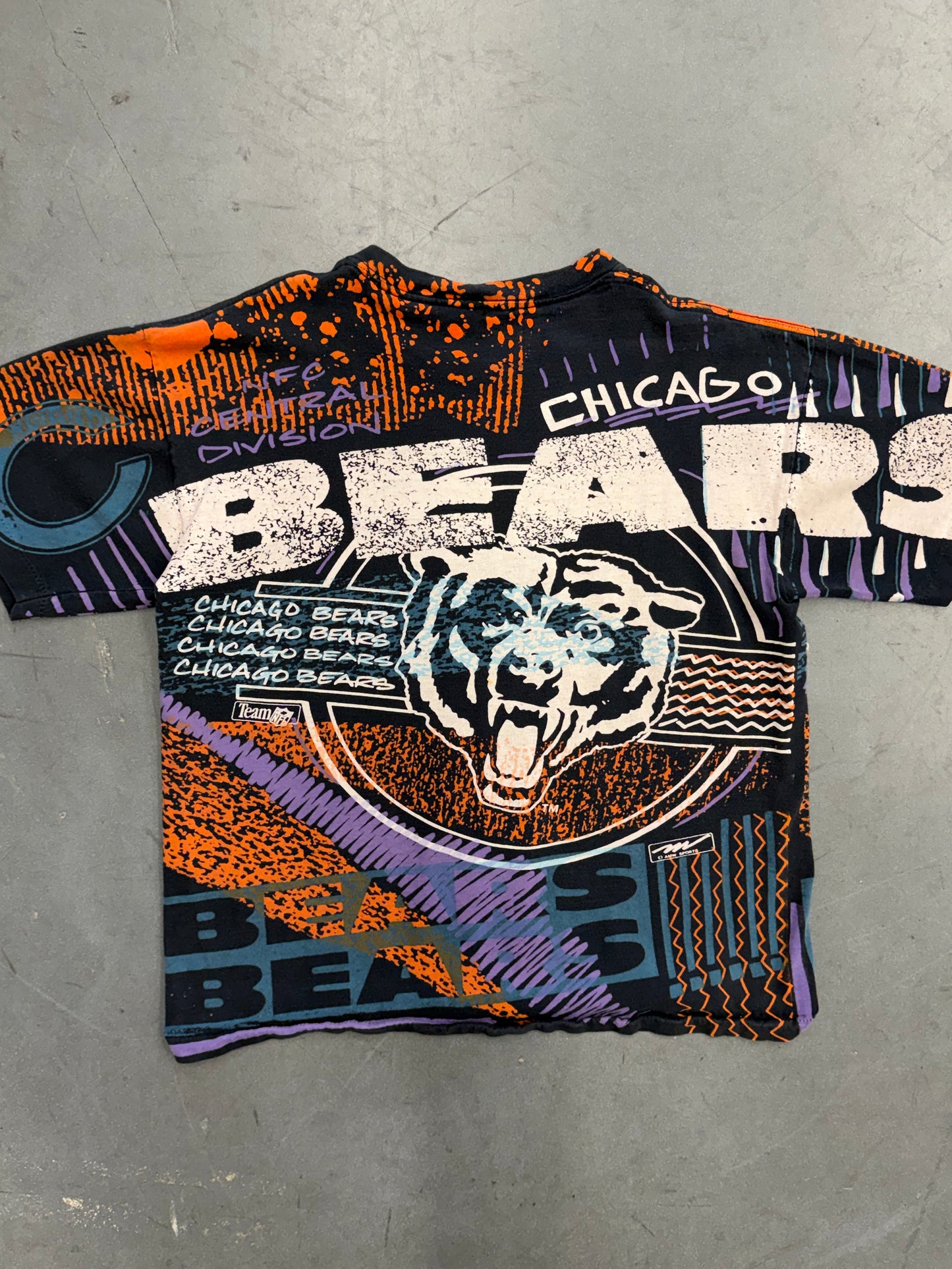 CHICAGO BEARS MAGIC JOHNSON AOP TEE (PULLED TAG)