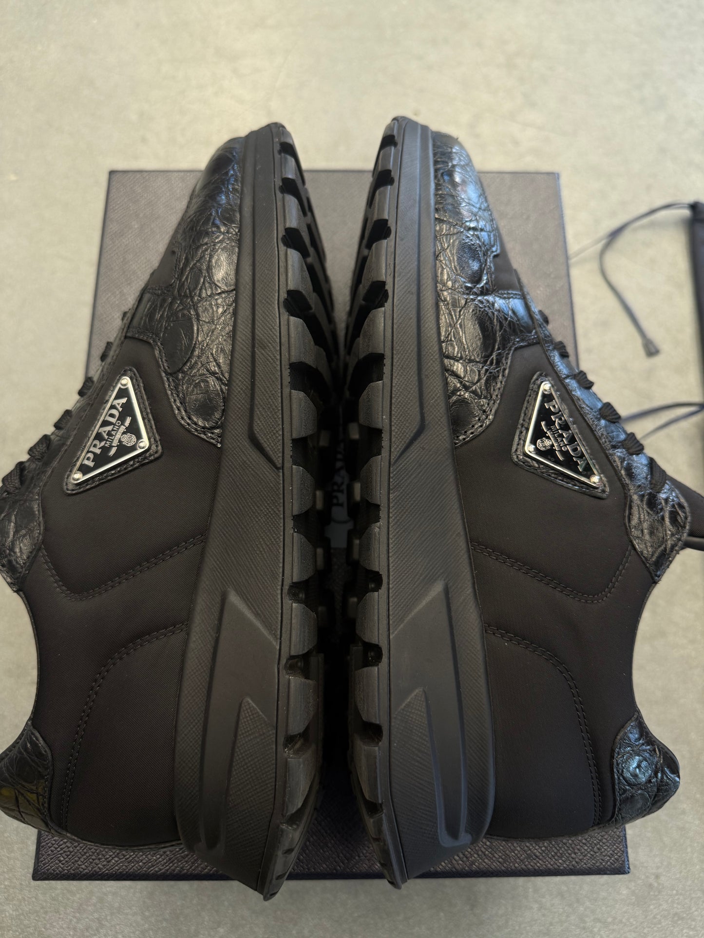 SIZE 8.5 PRADA BLACK CROC CALZATURE UOMO COCCO+NYLON GABARDINE 1 NERO (PRE-OWNED WITH BOX)