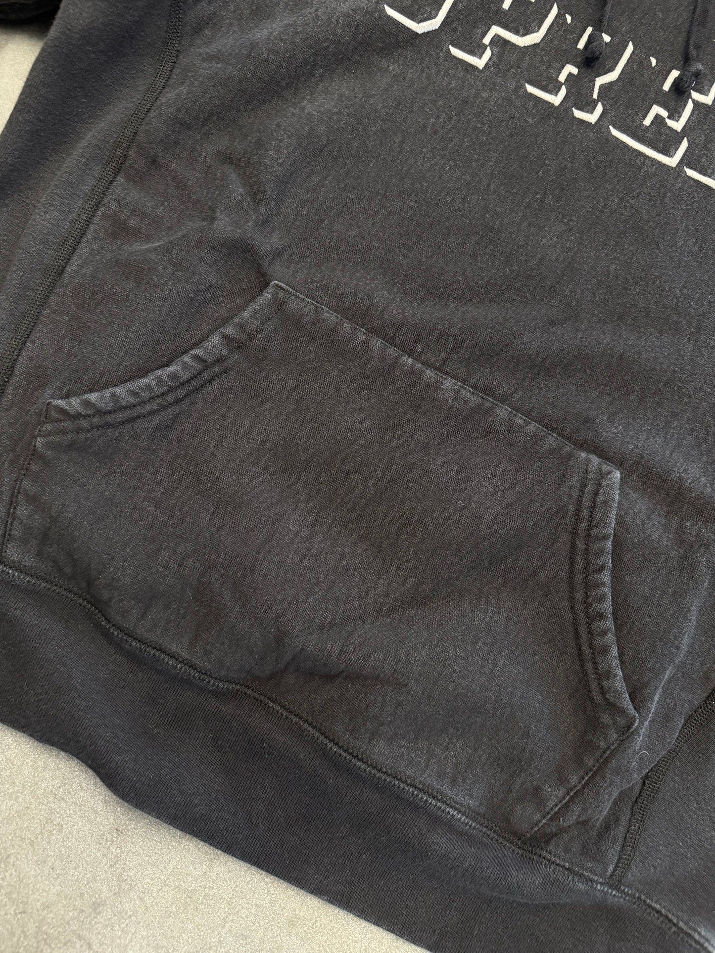 FW20 SUPREME DROP SHADOW HOODED SWEATSHIRT