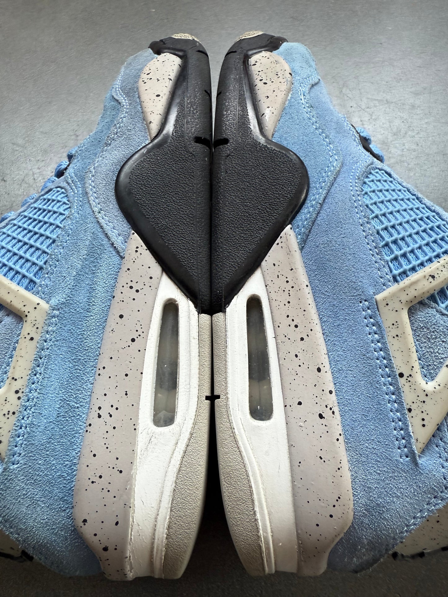 2021 SIZE 6Y JORDAN 4 RETRO UNIVERSITY BLUE (GS) (PRE-OWNED NO BOX)