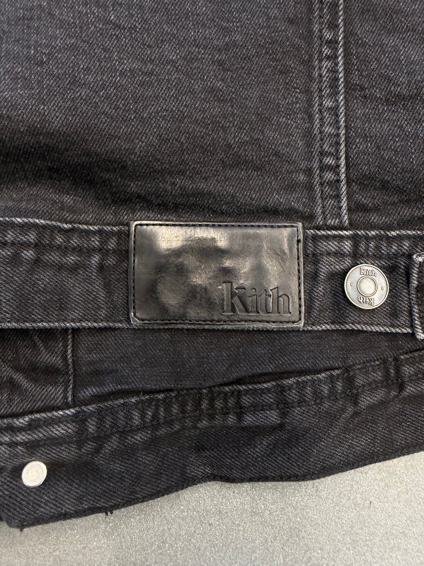 KITH CENTRE DENIM JACKET - BLACK
