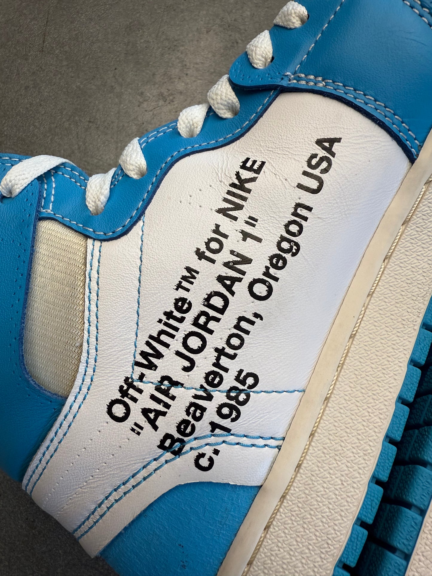 2018 SIZE 10.5 OFF-WHITE JORDAN 1 UNIVERSITY BLUE (PRE-OWNED NO BOX/LACES)