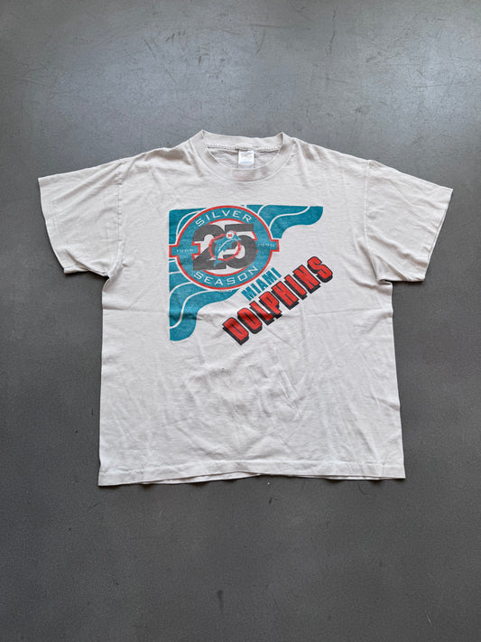 1990 MIAMI DOLPHINS 25 YEAR SILVER SEASON TEE (TRENCH TAG)